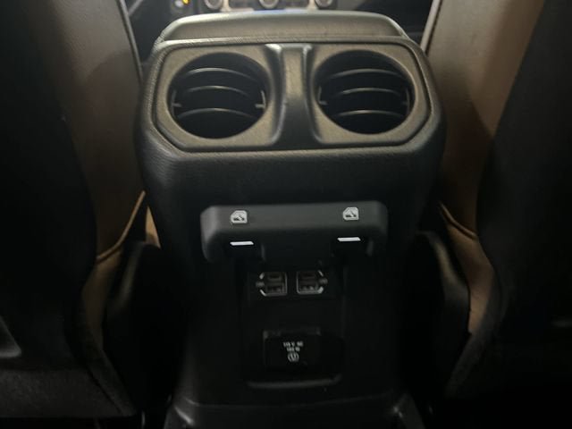 Used 2021 Jeep Wrangler Unlimited Rubicon AWD/4WD image 21