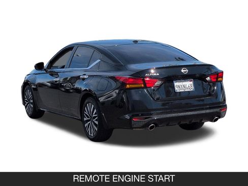 Certified 2024 Nissan Altima 2.5 SV w/ SV Premium Package image 7