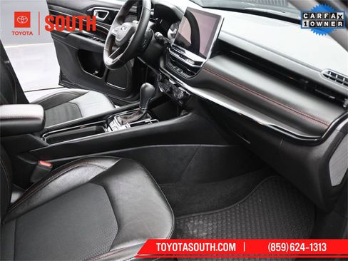 Used 2022 Jeep Compass Trailhawk w/ Trailhawk Convenience Group image 32