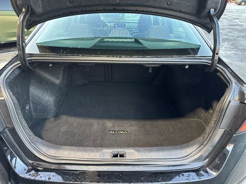 Used 2023 Nissan Altima 2.5 SV image 14