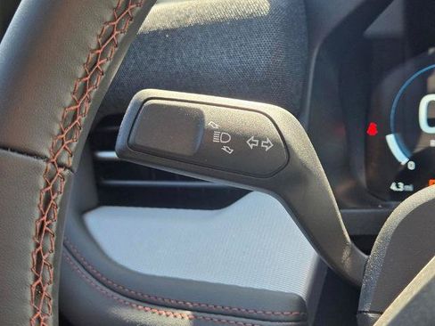 New 2026 Ford Explorer Active RWD image 45