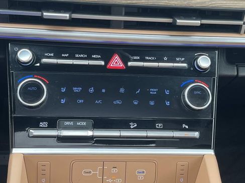 Certified 2026 Hyundai Santa Fe Calligraphy FWD image 41