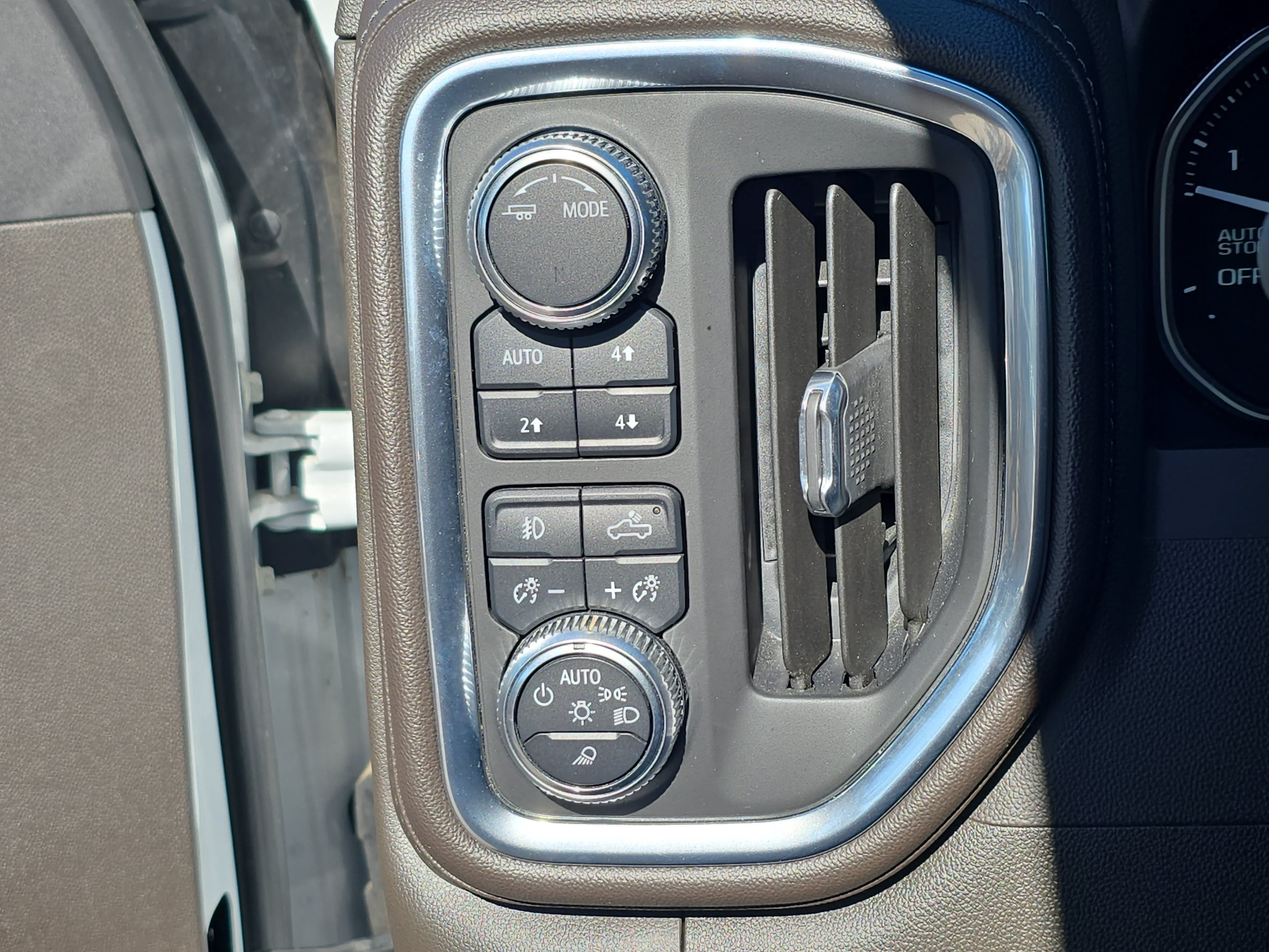 Used 2020 GMC Sierra 1500 Denali AWD/4WD image 26