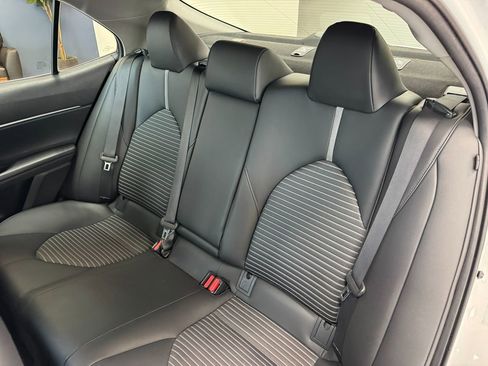 Used 2018 Toyota Camry SE w/ Moonroof Package FWD image 48