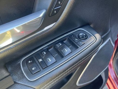 Used 2020 RAM 1500 Laramie AWD/4WD image 16