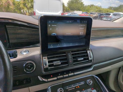 Used 2020 Lincoln Navigator L Black Label AWD/4WD image 24