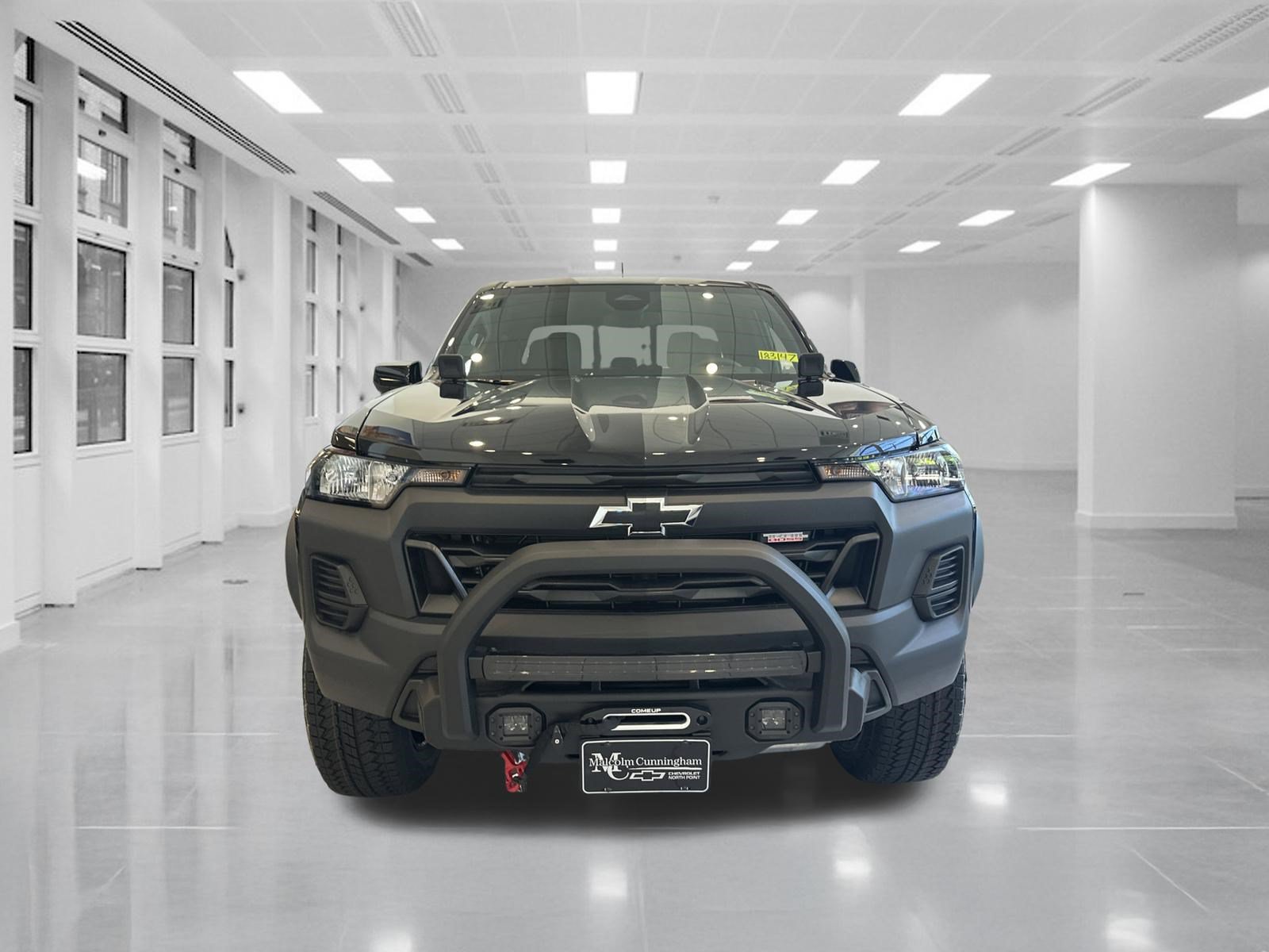 New 2026 Chevrolet Colorado Trail Boss w/ Off-Road Front Bumper Package AWD/4WD image 2