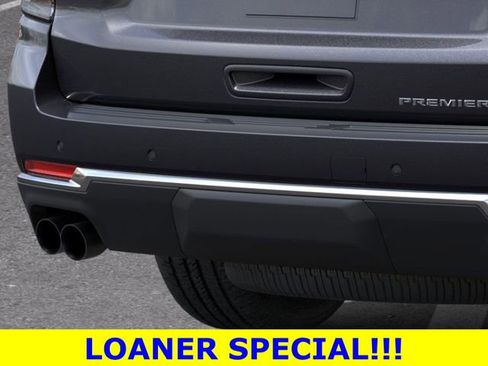 New 2025 Chevrolet Suburban Premier image 14