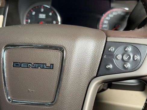 Used 2015 GMC Yukon Denali w/ Premium Package AWD/4WD image 40