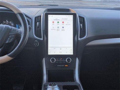 Used 2024 Ford Edge SE image 26