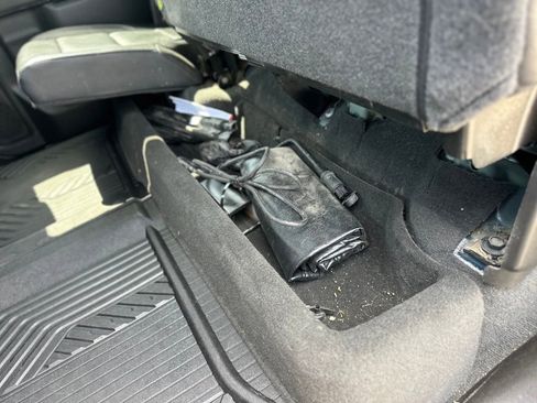 Used 2021 Chevrolet Silverado 2500 LT w/ Convenience Package image 21