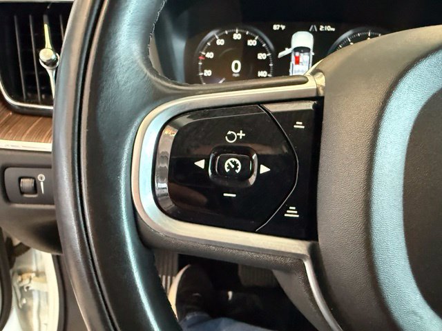 Used 2018 Volvo XC60 T6 Inscription w/ Luxury Seat Package AWD/4WD image 18