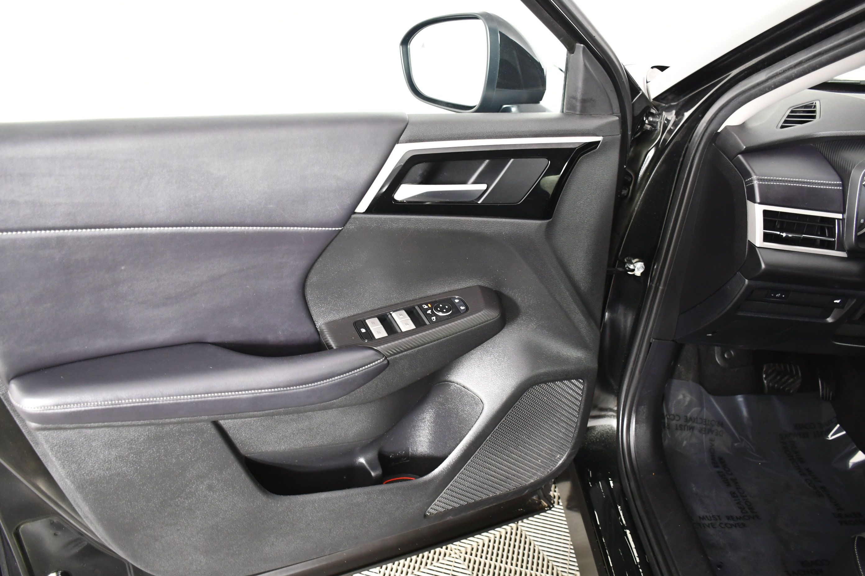 Used 2023 Mitsubishi Outlander SE AWD/4WD image 36