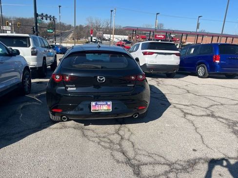 Used 2025 MAZDA MAZDA3 2.5 S Hatchback w/ Premium Pkg image 3