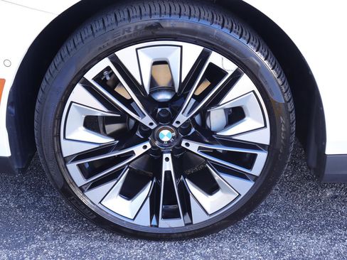 Used 2025 BMW 530i image 39