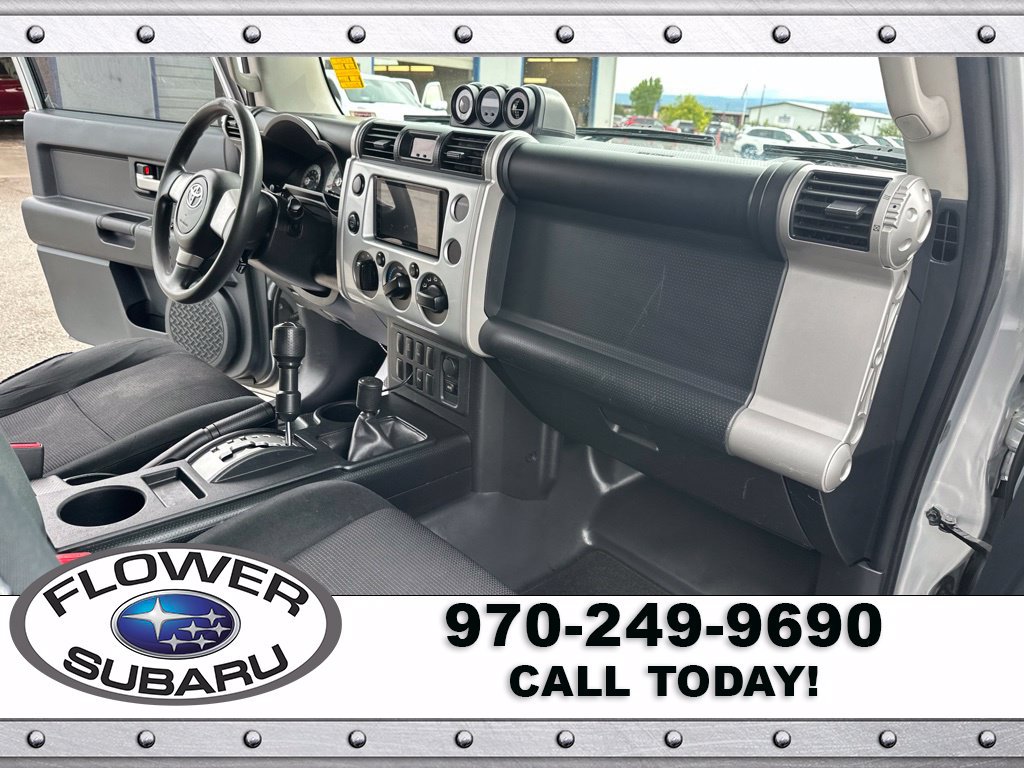 Used 2008 Toyota FJ Cruiser 4WD w/ Convenience Pkg image 10