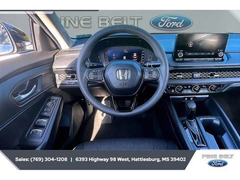 Used 2025 Honda Accord SE image 5