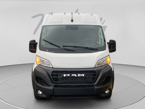 Used 2026 RAM ProMaster 2500 w/ Convenience Group FWD image 2