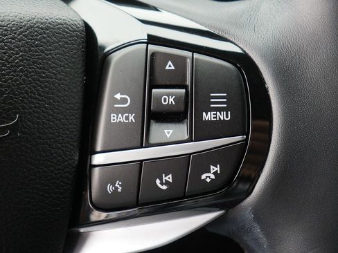 Used 2022 Ford Explorer Platinum w/ Equipment Group 601A AWD/4WD image 33