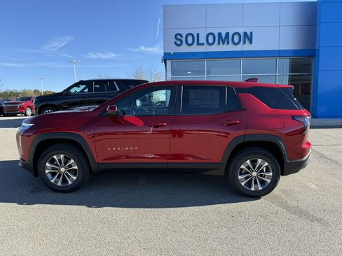 New 2026 Chevrolet Equinox LT image 2