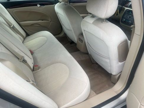 Used 2008 Buick Lucerne CX w/ Driver Confidence Package FWD image 7
