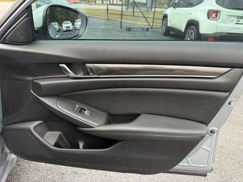 Used 2019 Honda Accord Sport image 25