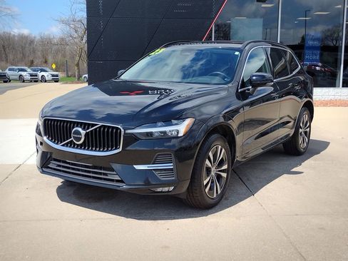 Used 2023 Volvo XC60 B5 Core image 1