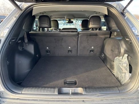 Used 2020 Jeep Cherokee Limited image 48