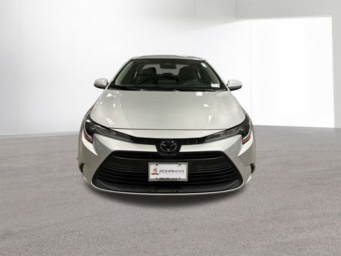 Used 2025 Toyota Corolla LE image 24