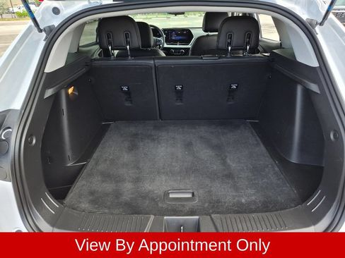Used 2025 Chevrolet Trax LT w/ LT Convenience Package FWD image 27