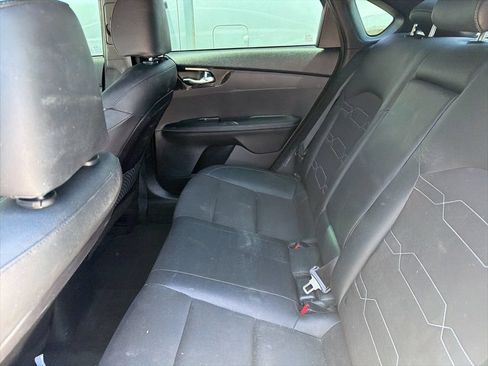 Used 2021 Kia Forte GT-Line w/ GT-Line Premium Package FWD image 6