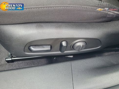 Used 2023 Chevrolet Malibu LT FWD image 19