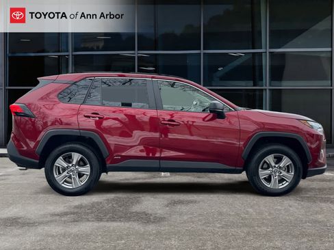 Certified 2023 Toyota RAV4 LE image 10