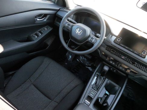 Certified 2025 Honda Accord LX image 9