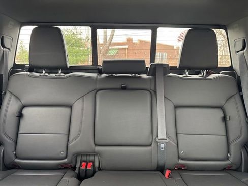 Used 2022 Chevrolet Silverado 1500 LT image 18