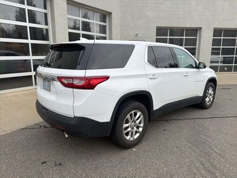 Used 2020 Chevrolet Traverse LS image 4