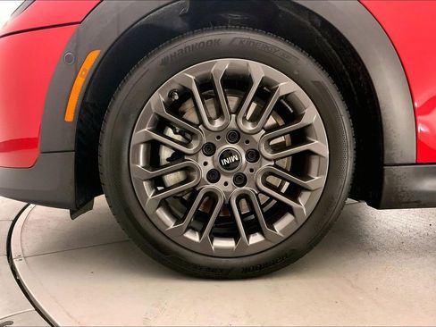 Certified 2025 MINI Cooper S image 8