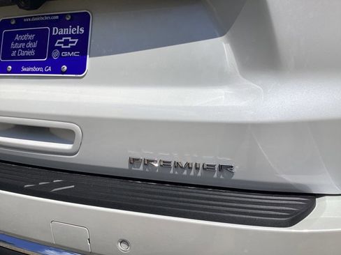 New 2025 Chevrolet Suburban Premier w/ Sun And Tow Package image 14