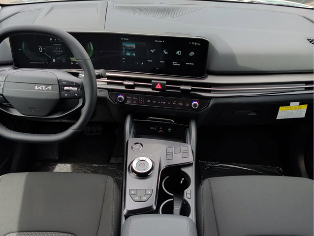 New 2026 Kia Sportage LX FWD image 6