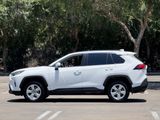 Used 2019 Toyota RAV4 XLE image 6
