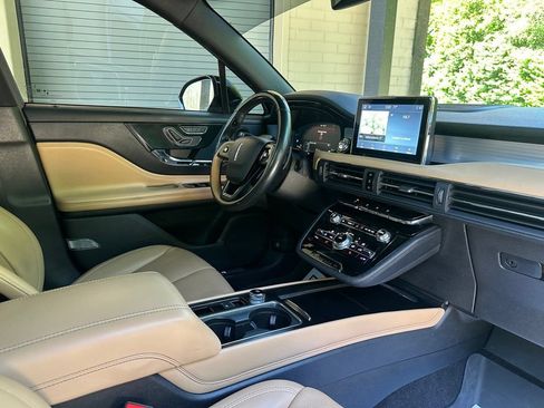 Used 2021 Lincoln Corsair Reserve AWD/4WD image 14