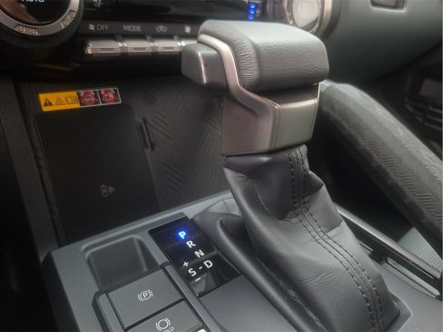 Used 2024 Toyota Tacoma Trailhunter image 26