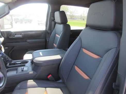 New 2026 GMC Sierra 2500 AT4 image 12