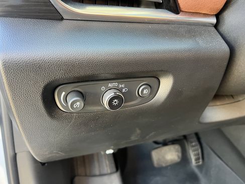 Certified 2021 Chevrolet Traverse High Country image 20