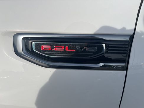 Used 2025 GMC Sierra 1500 AT4 image 14