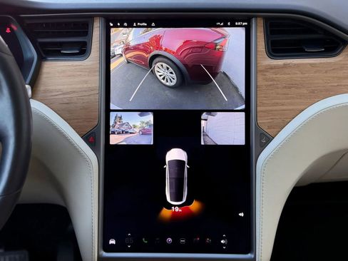 Used 2018 Tesla Model X 100D image 17