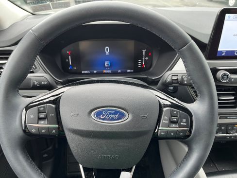 Certified 2023 Ford Escape Active AWD/4WD image 17