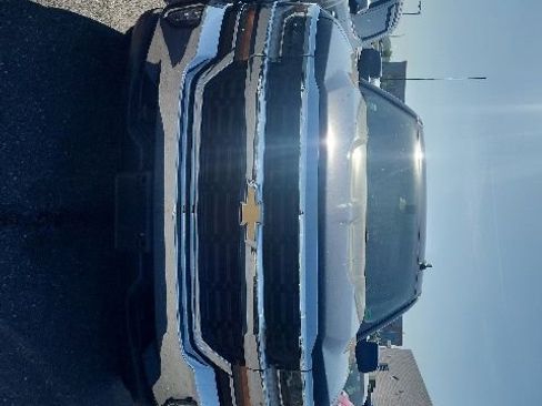 Used 2017 Chevrolet Silverado 1500 LT w/ All Star Edition AWD/4WD image 2