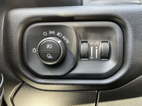 New 2026 RAM 2500 Laramie w/ Sport Appearance Package image 33