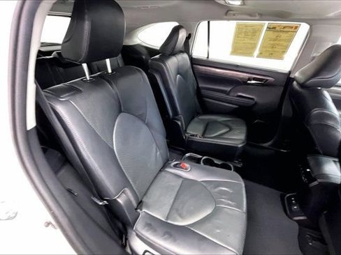 Used 2020 Toyota Highlander Limited AWD/4WD image 19
